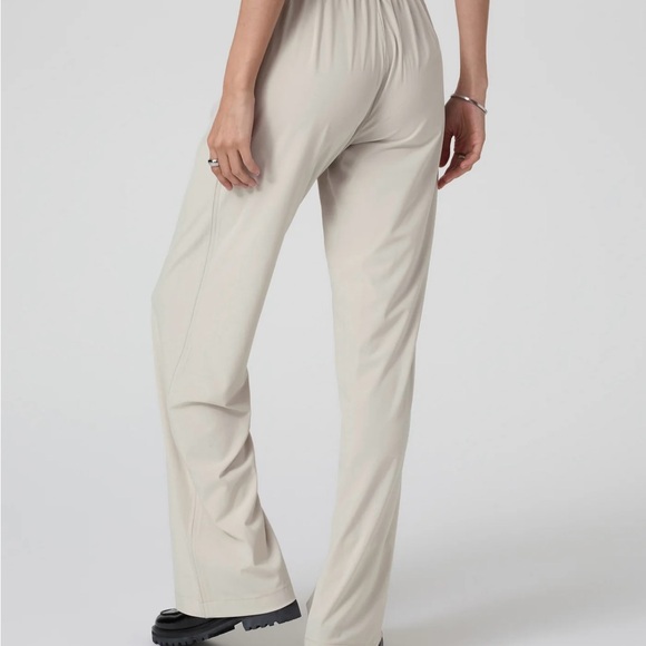 Vuori Villa Trouser-Short - Picture 3 of 5